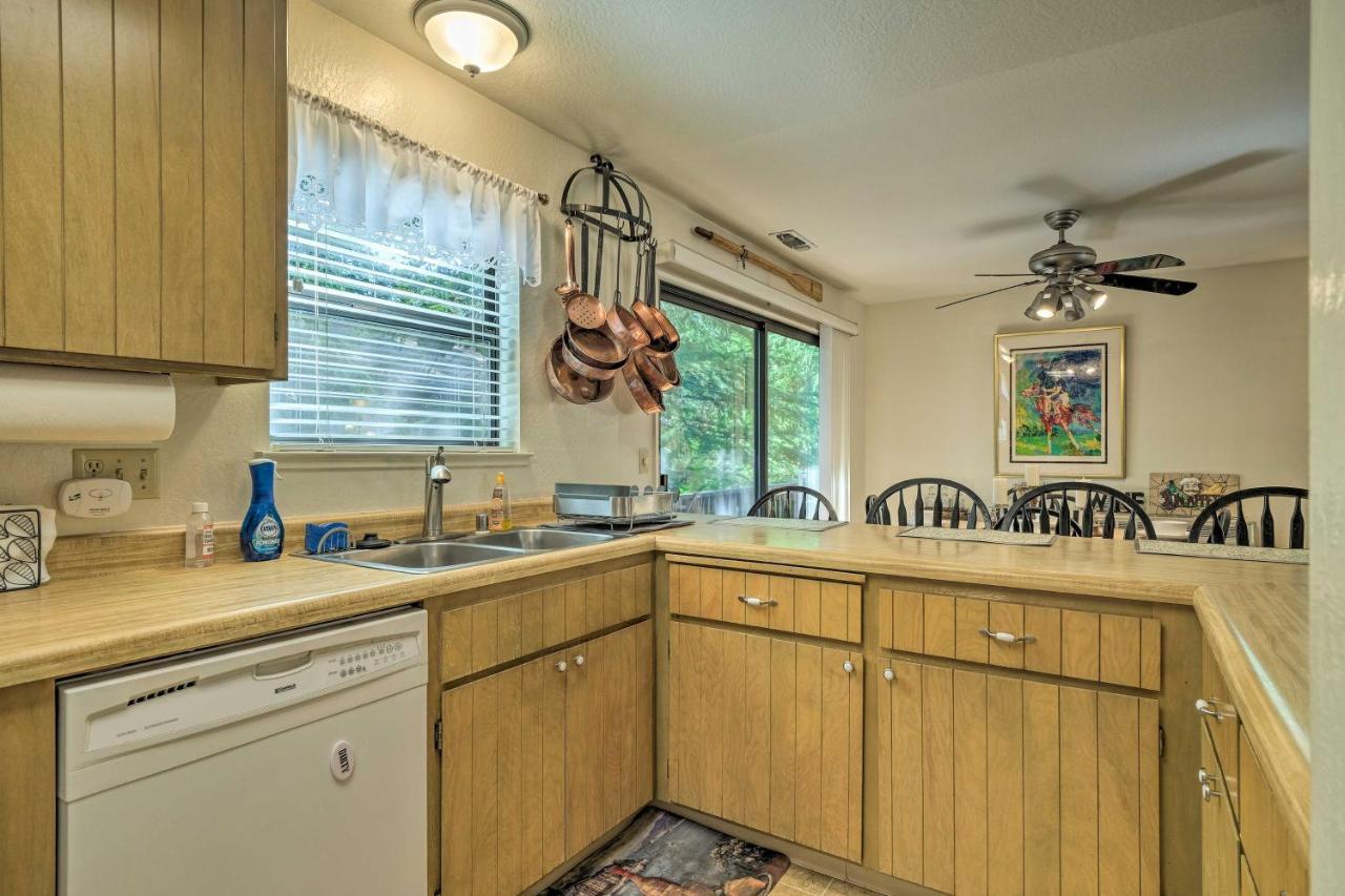 Pine Mountain Lake Haven With Spacious Deck! Groveland Luaran gambar